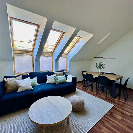 Schlick - Im Zentrum Von Appartement